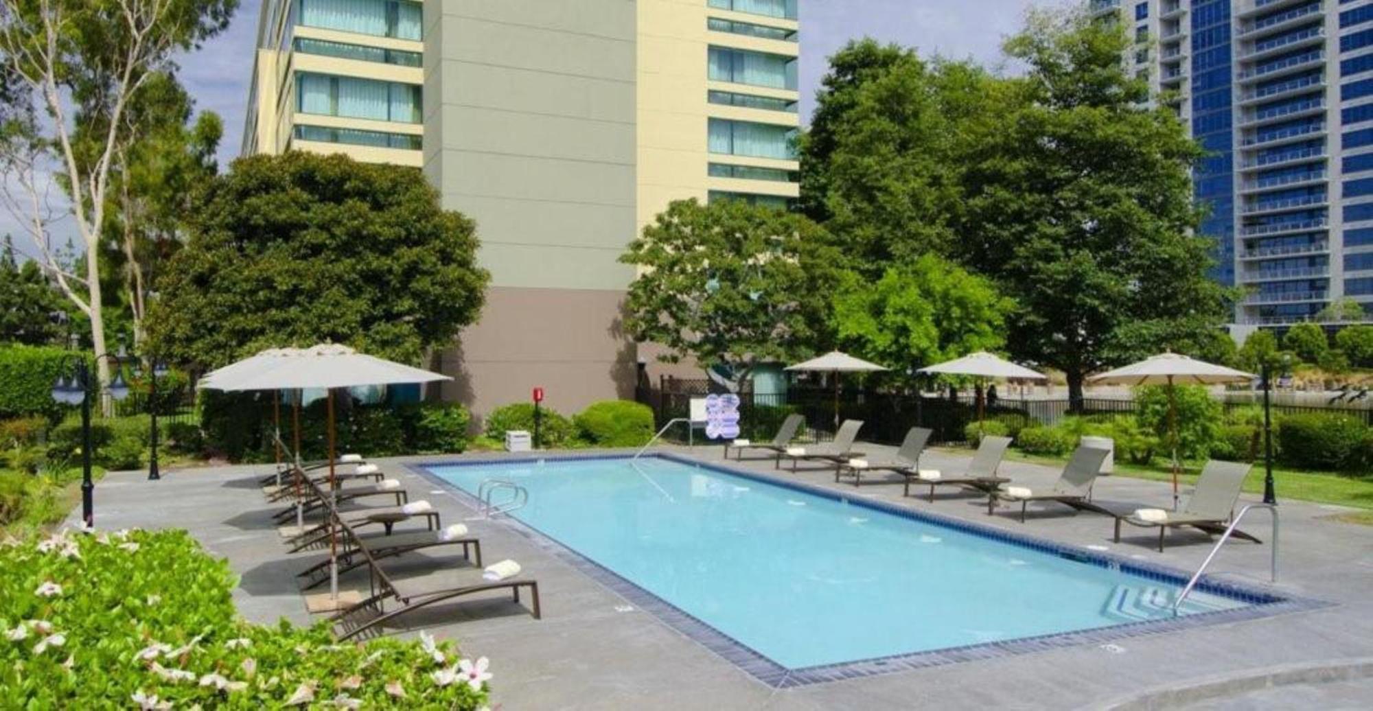 Orange County Hotel Санта Ана Екстериор снимка