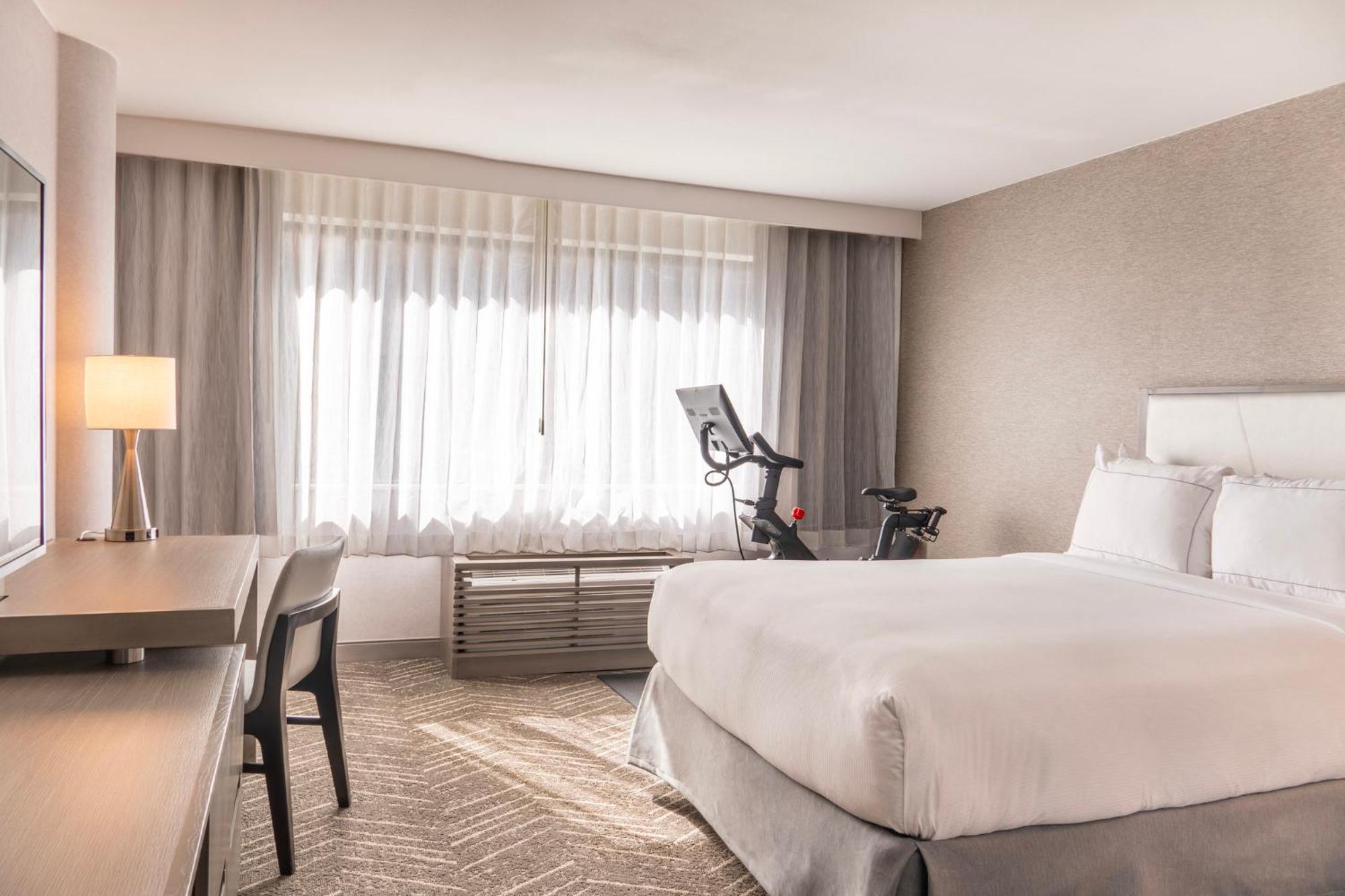 Orange County Hotel Санта Ана Екстериор снимка